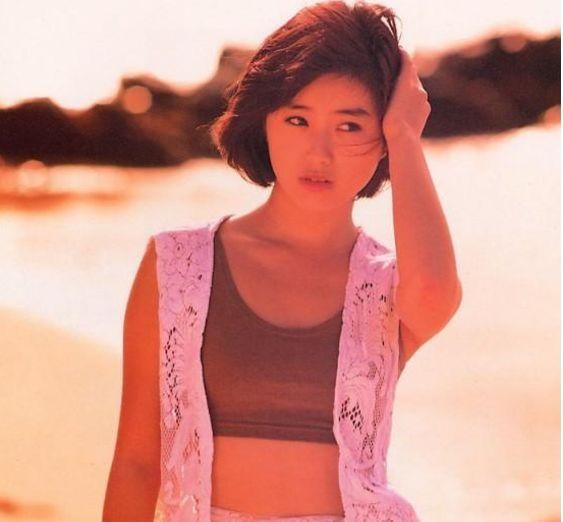 酒井法子的生财之道！发条微博就能赚钱还贴心提示：支付选项