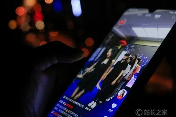 vivo手机怎么下载俩个快手？